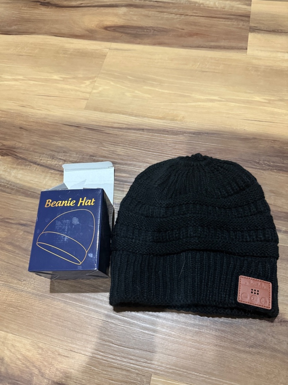 Black Knit Beanie Hat with Bluetooth Speaker - Unbranded